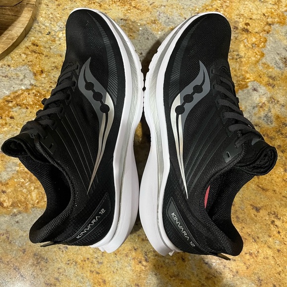 Saucony kinvara 12 size 11 - Picture 6 of 8